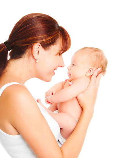 femme avec son enfant
